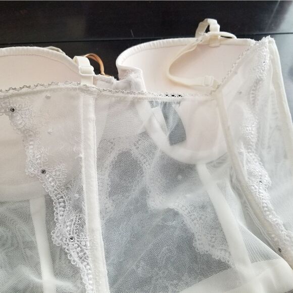 Victoria's Secret Designer Collection Corset - Picture 13 of 14
